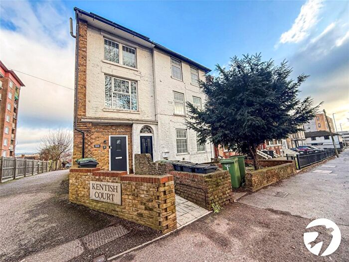 Studio To Rent In London Road, Maidstone, Kent, ME16
