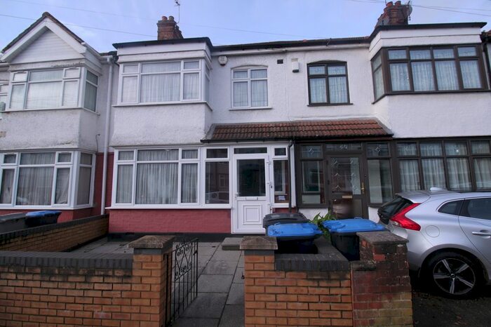 3 Bedroom Terraced House To Rent In The Hyde, London, NW9