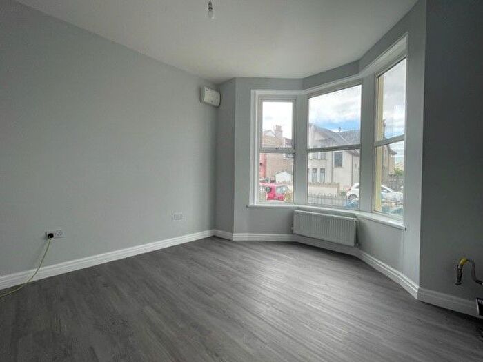 2 Bedroom Flat To Rent In Thornton Road, Morecambe, LA4