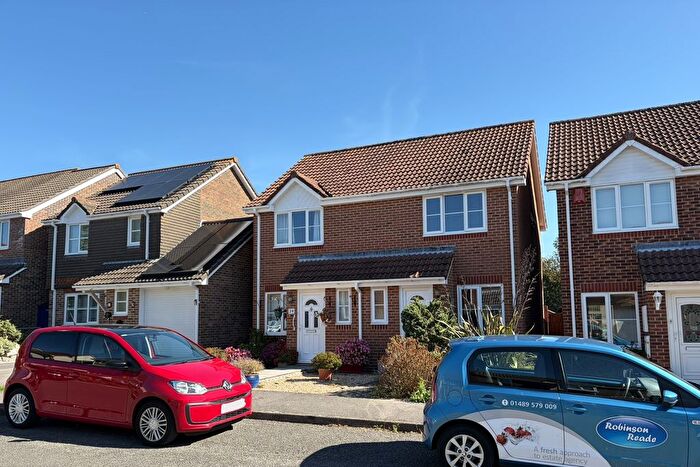 2 Bedroom Property To Rent In Albacore Avenue, Warsash, SO31