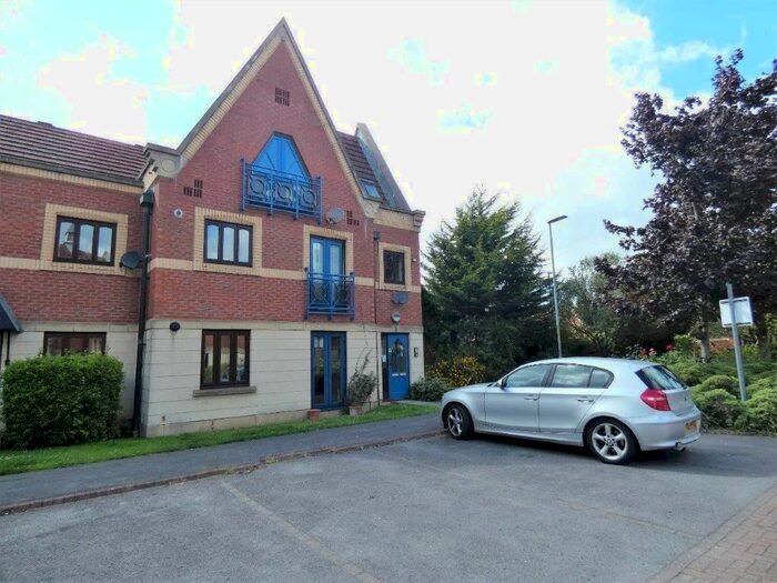 3 Bedroom Flat To Rent In Anchorage Mews, Thornaby, Stockton-On-Tees, TS17