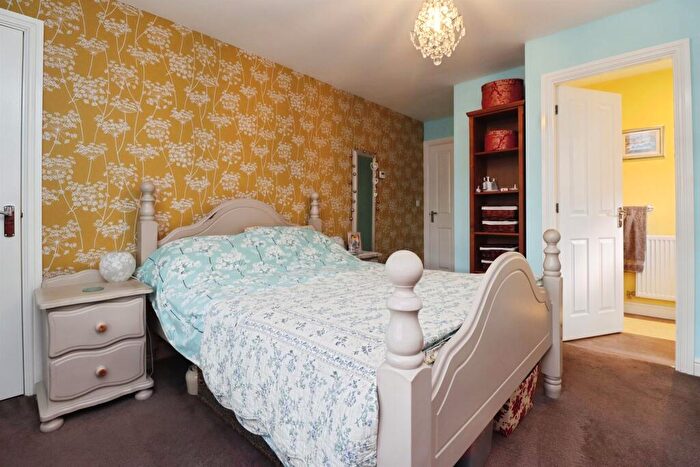 4 Bedroom Detached House For Sale In Thompson Way, Rothwell, Kettering, NN14