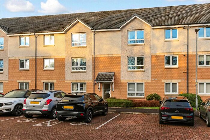2 Bedroom Flat For Sale In McPhee Court, Hamilton, South Lanarkshire, ML3
