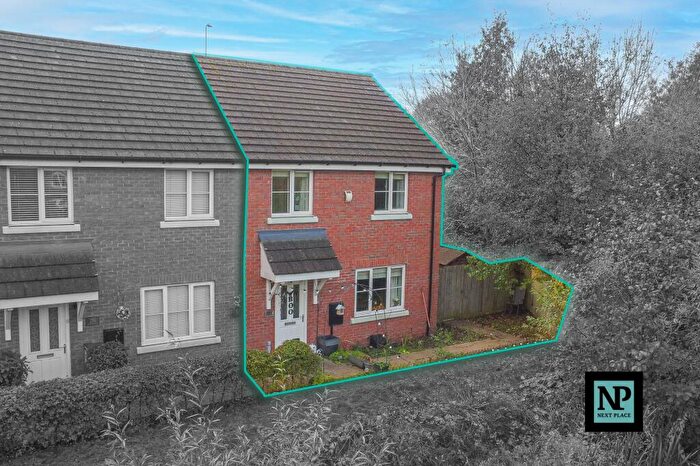 3 Bedroom End Of Terrace House For Sale In Kettlebrook Road, Tamworth, B77