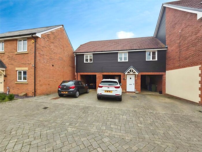 2 Bedroom End Of Terrace House For Sale In Avocet Walk, Bracknell, Berkshire, RG12