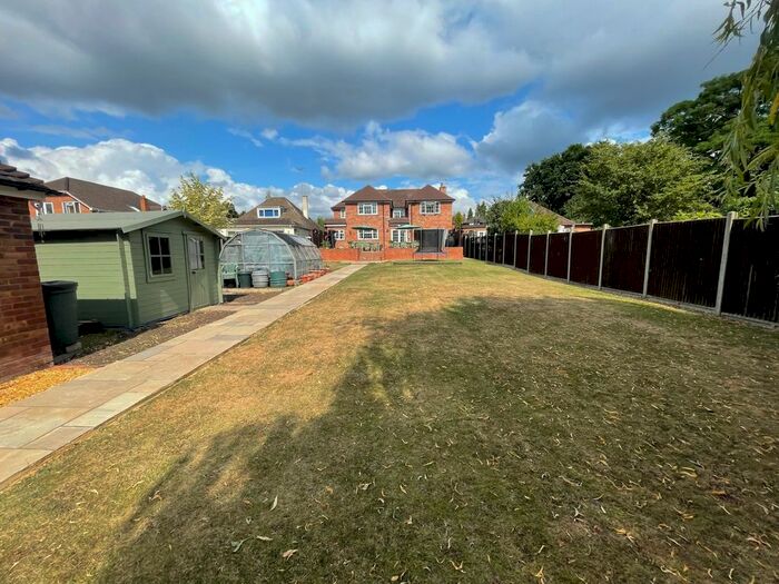 5 Bedroom Detached House For Sale In Frimley Green Road, Frimley