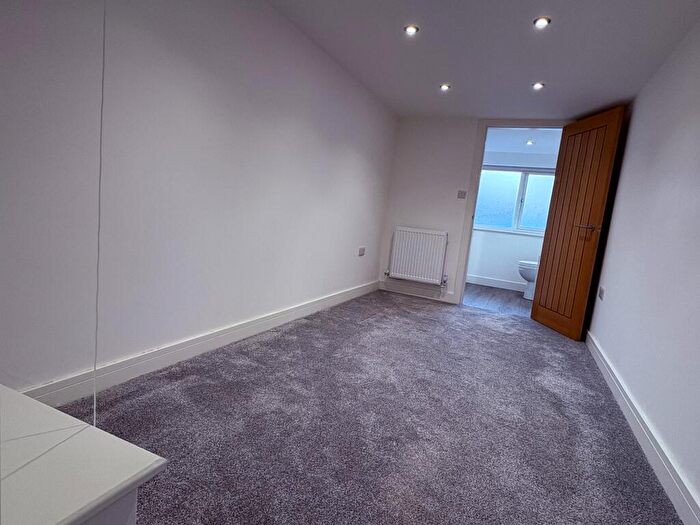 5 Bedroom House To Rent In Ainsworth Road, Bury, BL8