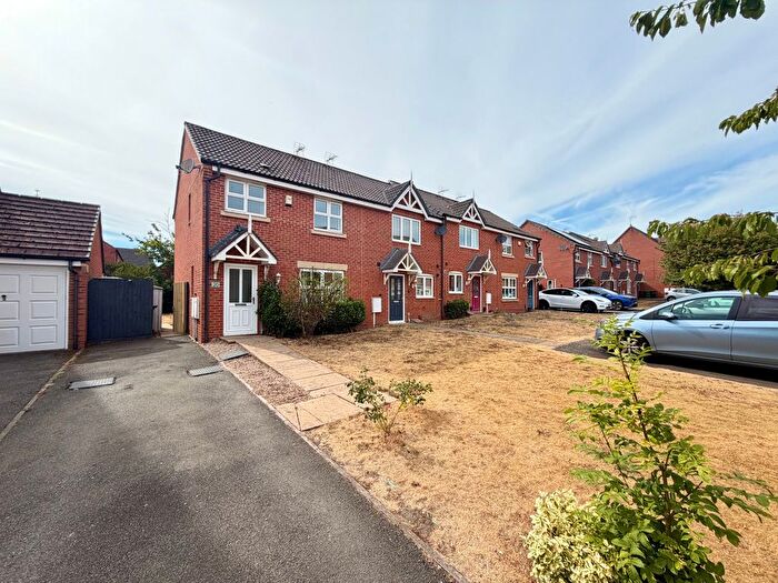 3 Bedroom Property To Rent In Clumber Close, Loughborough, LE11