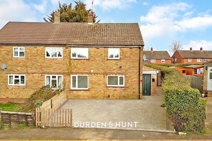 3 Bedroom Semi-Detached House To Rent In Shortlands Avenue, Ongar, CM5