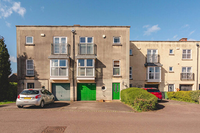 3 Bedroom Semi-Detached House For Sale In Strathearn Drive, Brentry, BS10