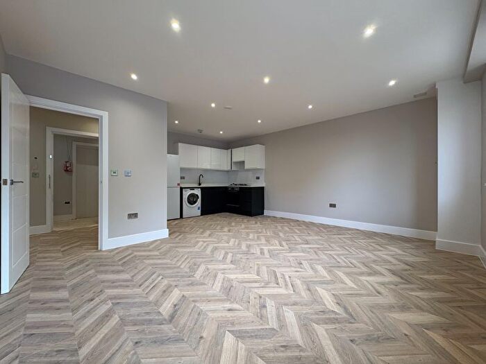 1 Bedroom Flat To Rent In Brand New Apartment - Fishponds Road, Wokingham, RG41