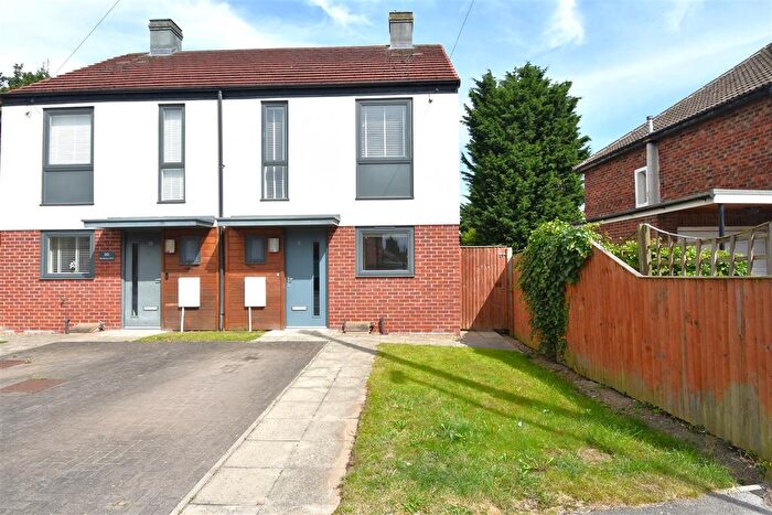 2 Bedroom Semi-Detached House To Rent In Burnholme Drive, York, YO31