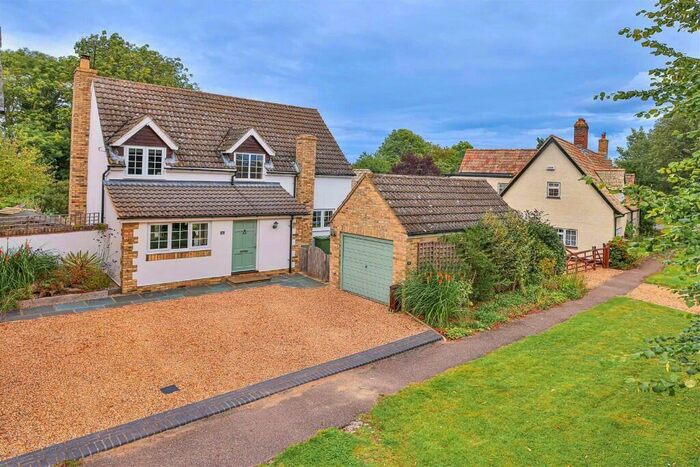 3 Bedroom Detached House For Sale In The Avenue, Leighton Bromswold, PE28