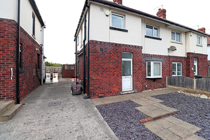 3 Bedroom Semi-Detached House For Sale In Fish Dam Lane, Monk Bretton Barnsley, S71