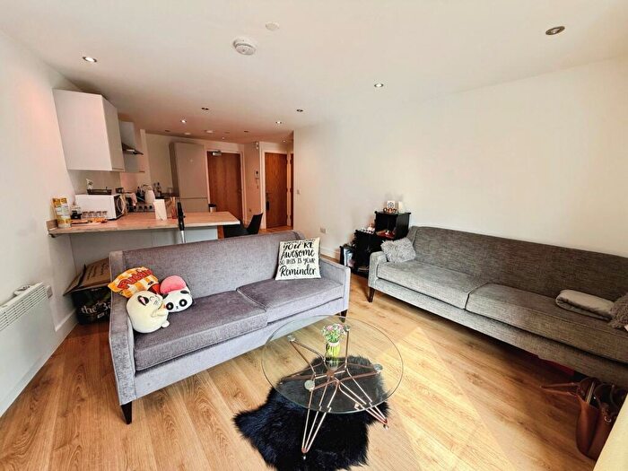 1 Bedroom Flat To Rent In Mabgate, Leeds, West Yorkshire, LS9