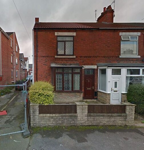 3 Bedroom End Terrace House For Sale In Leopold Avenue Dinnington, Sheffield, South Yorkshire, S25
