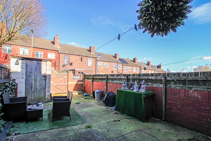 2 Bedroom Terraced House For Sale In Close Street, Hemsworth, Pontefract, WF9