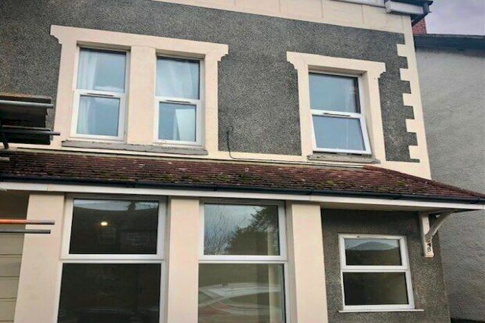 2 Bedroom Flat To Rent In Avallon Avenue, Cyffordd Llandudno, LL31