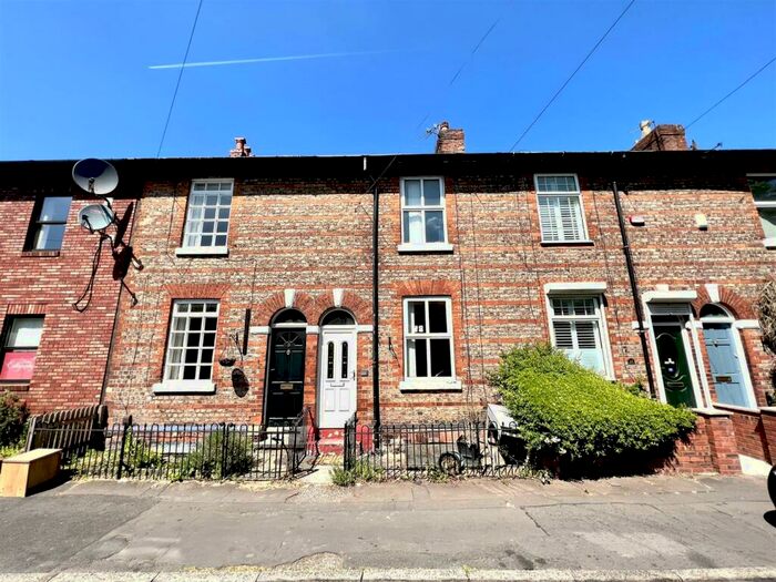 2 Bedroom Terraced House To Rent In Old Oak Street, Didsbury, M20