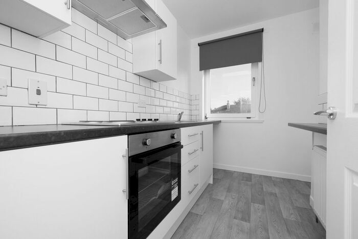 2 Bedroom Flat To Rent In Glenmarkie Terrace, Dundee, DD3