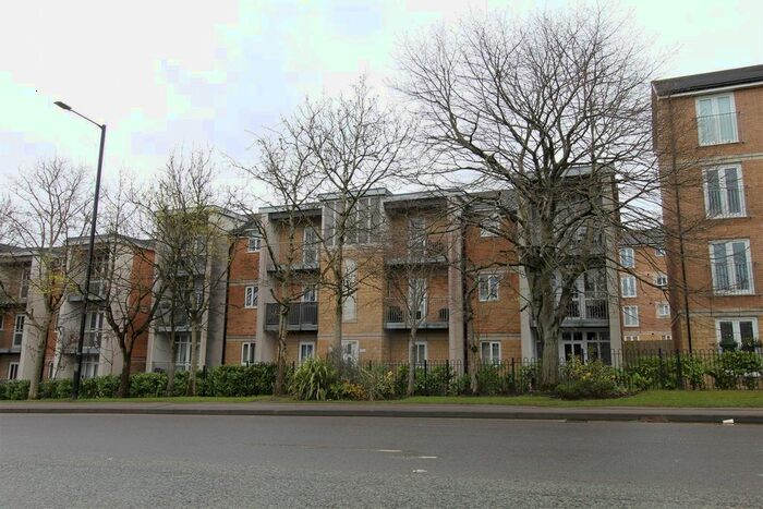 2 Bedroom Flat To Rent In Lostock Lane, Lostock, Bolton, BL6