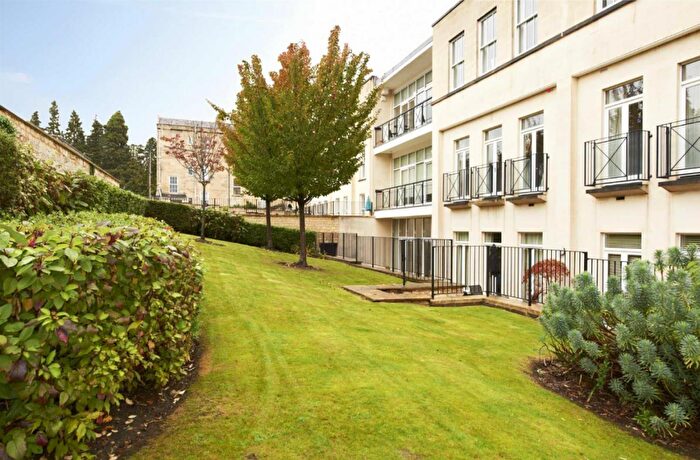 2 Bedroom Apartment For Sale In Victoria Bridge, Bath, BA1