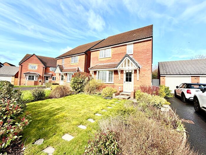 4 Bedroom Detached House For Sale In Hurricane Drive, Calne, SN11