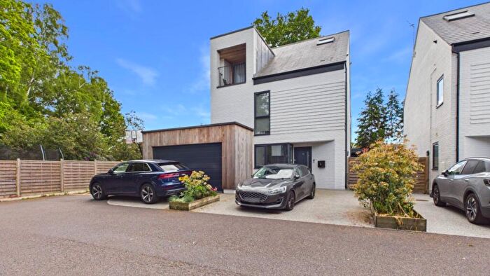 4 Bedroom Detached House To Rent In Bagshot, GU19