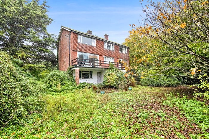 4 Bedroom Detached House For Sale In Arundel Road, Chichester, PO18