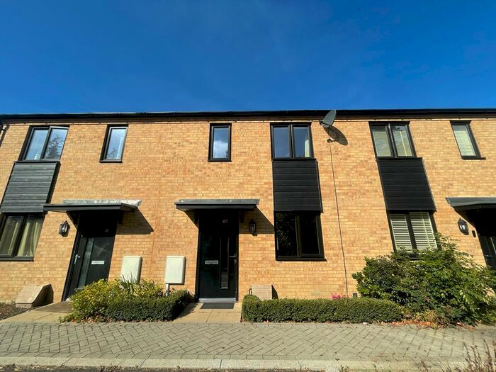 2 Bedroom House To Rent In Hirschield Drive, Leybourne, West Malling, ME19