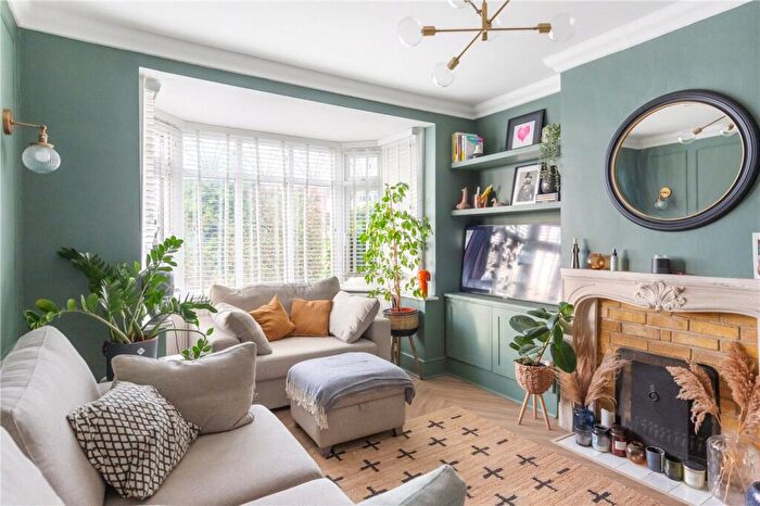 3 Bedroom End Of Terrace House To Rent In Grange Road, London, SE19