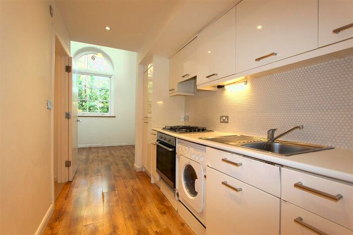 Studio To Rent In Island Centre Way, Enfield, EN3