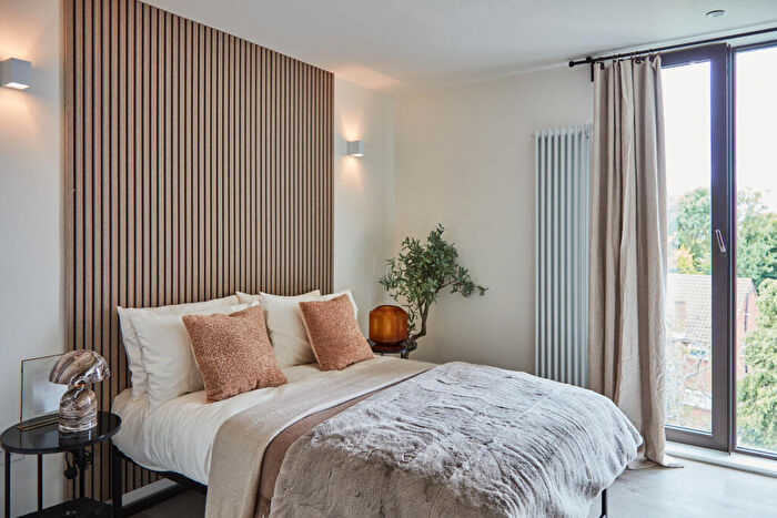 Studio To Rent In Ferme House, Greenhill Way, Harrow, HA1