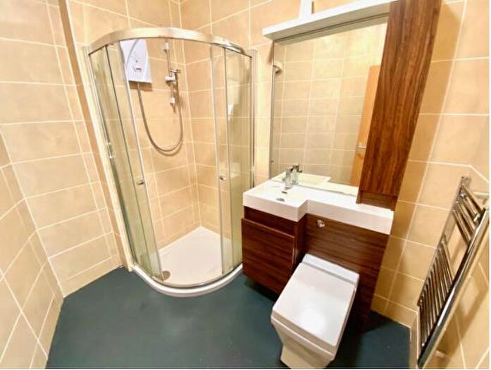 1 Bedroom Apartment To Rent In Highfields Road, Huddersfield, HD1