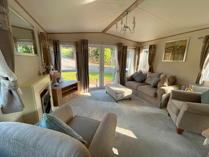 2 Bedroom Lodge For Sale In , SA33
