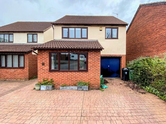 4 Bedroom Detached House To Rent In Highfields Close, Stoke Gifford, Bristol, BS34