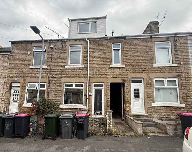 3 Bedroom Terraced House For Sale In . Avenue Road, Wath-Upon-Dearne, Rotherham, South Yorkshire, S63