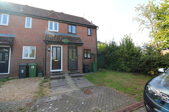 2 Bedroom End Of Terrace House To Rent In Kings Meadow, Overton, Hampshire, RG25