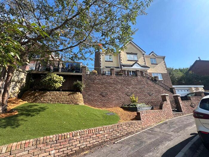 5 Bedroom Detached House For Sale In Tyntyla Park, Tonypandy, Rhondda Cynon Taff, CF40