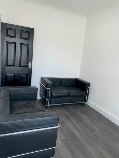 3 Bedroom Flat To Rent In Sussex Road, North Harrow, Harrow, HA1