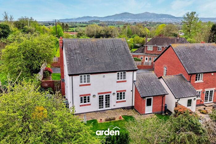 4 Bedroom Detached House For Sale In Sparrowhall Lane, Powick, WR2