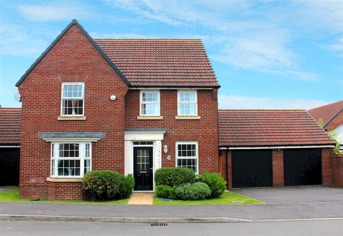 4 Bedroom Detached House For Sale In Gandy Way, Devizes, SN10