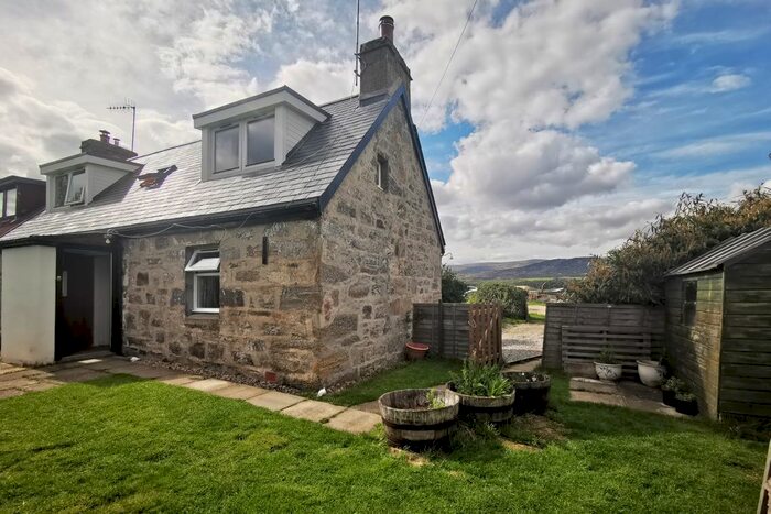 2 Bedroom Semi-Detached House For Sale In Dell Of Killiehuntly, Kincraig, PH21