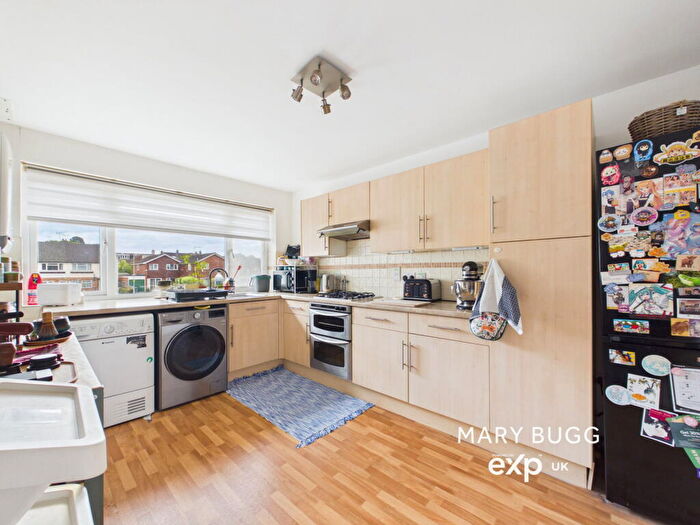 3 Bedroom Flat For Sale In Tower Avenue, Chelmsford, CM1