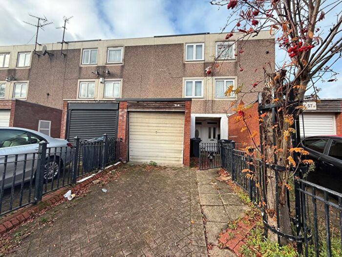 Terraced House For Sale In Lennox Street, Birmingham, B19