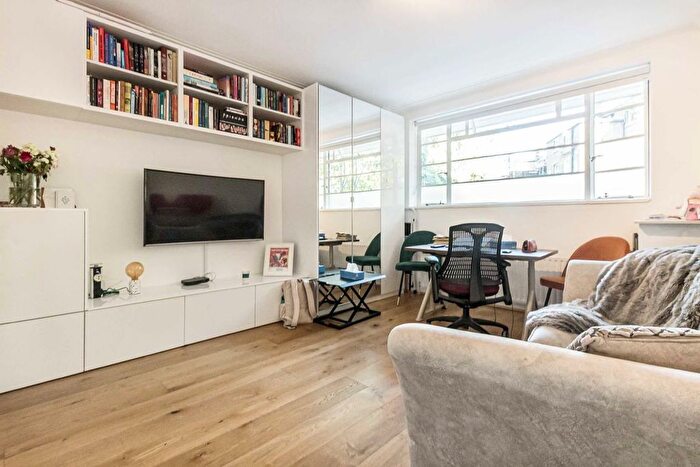 Studio To Rent In Sheen Road, Richmond, TW9