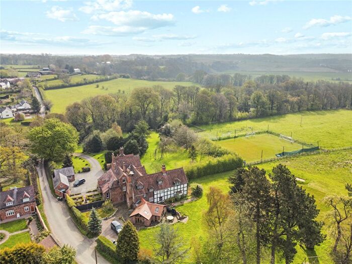 6 Bedroom Equestrian Property For Sale In Lodge Lane, Dutton, Warrington, Cheshire, WA4