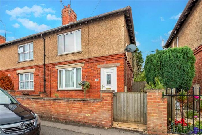 3 Bedroom End Of Terrace House To Rent In Allen Road, Finedon, NN9