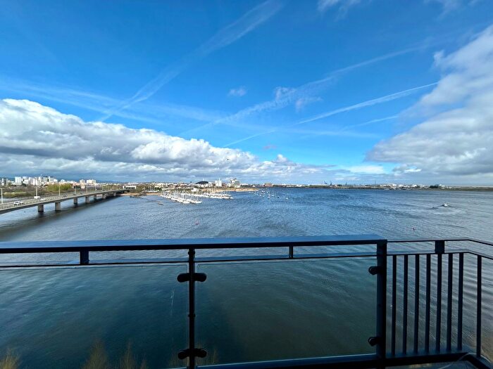 2 Bedroom Flat To Rent In Ferry Court, Caerdydd, CF11