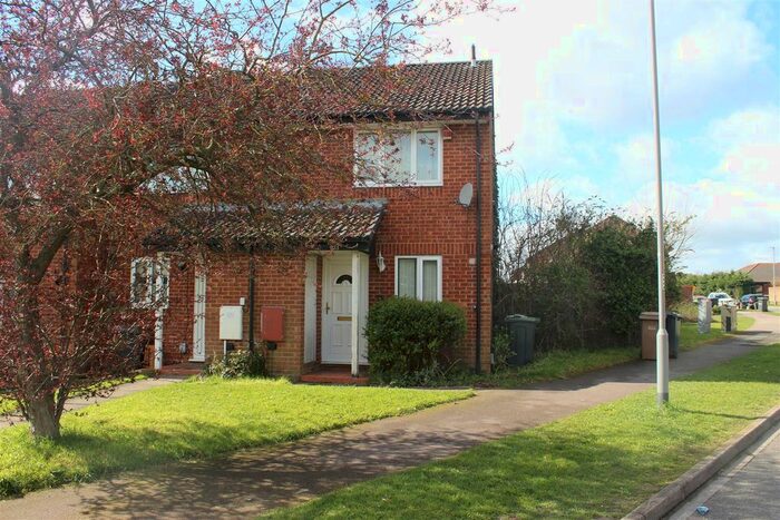 2 Bedroom Detached House To Rent In Bushmead Road, Luton, LU2